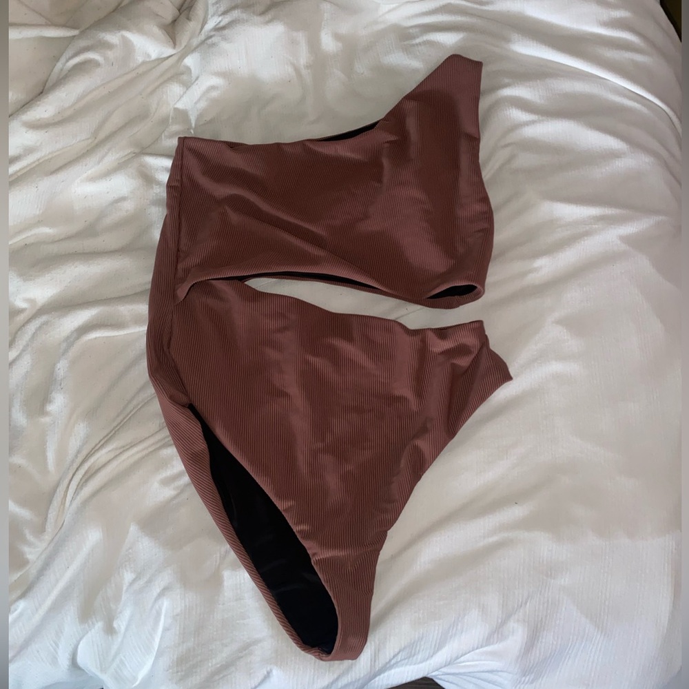 Beach Riot Celine Ribbed One-Piece Bikini
